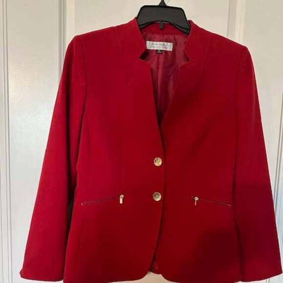 TAHARI RED BLAZER WITH FRONT ZIP POCKETS AND TWO GOLD BUTTONS - SIZE 10 - Picture 1 of 3